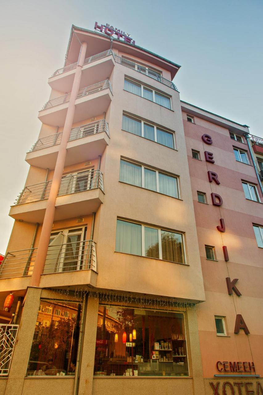 Family Hotel Gerdjika Plovdiv Kültér fotó